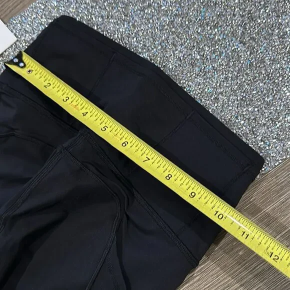 Lululemon Fast & Free 7/8 Tight II Non-Reflective Nulux 25"
Black size 2 NWT - Picture 5 of 5